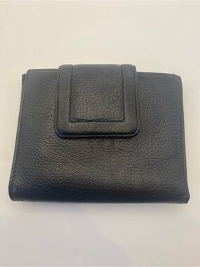 Vintage Black Leather Women's Wallet - Sleek Fold Design